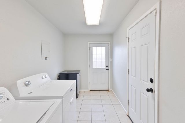 3420 Bangor Drive, Lubbock, TX 79407