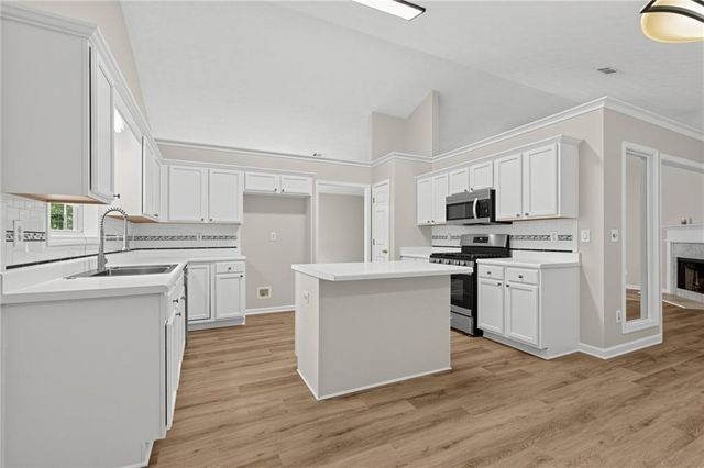 2720 Matlin Way, Buford, GA 30519