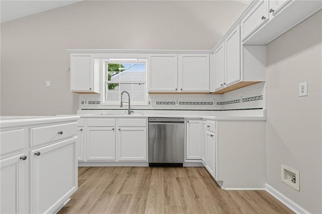 2720 Matlin Way, Buford, GA 30519