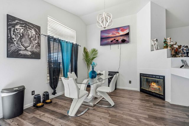 5613 Rose Brook Dr, Riverbank, CA 95367