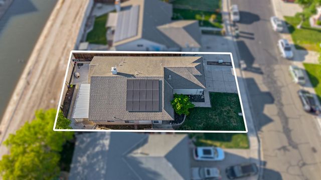 5613 Rose Brook Dr, Riverbank, CA 95367