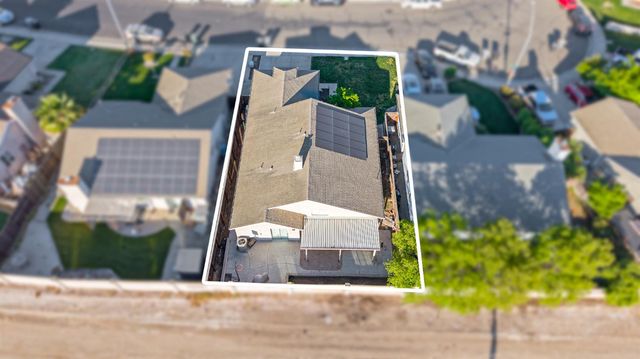 5613 Rose Brook Dr, Riverbank, CA 95367