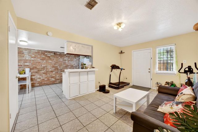 12223 Sharpview Drive, Houston, TX 77072