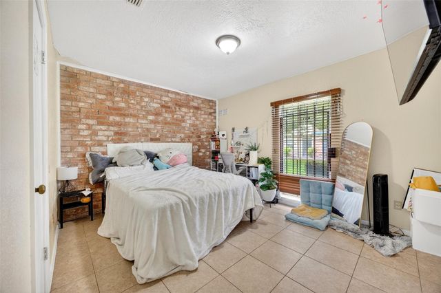 12223 Sharpview Drive, Houston, TX 77072