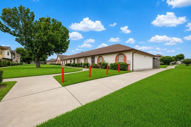 12223 Sharpview Drive, Houston, TX 77072