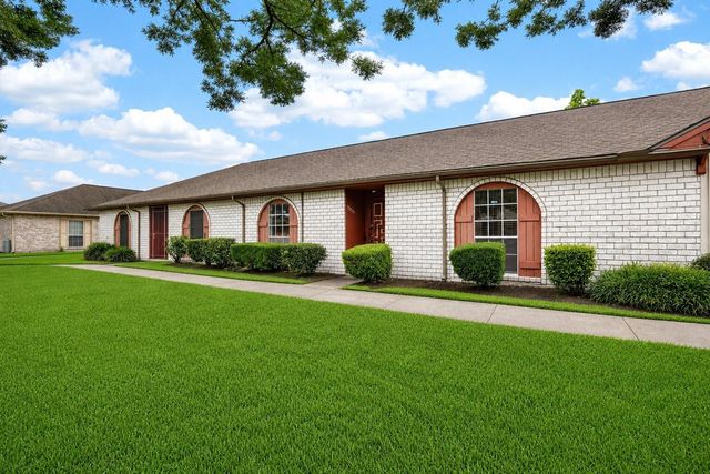12223 Sharpview Drive, Houston, TX 77072