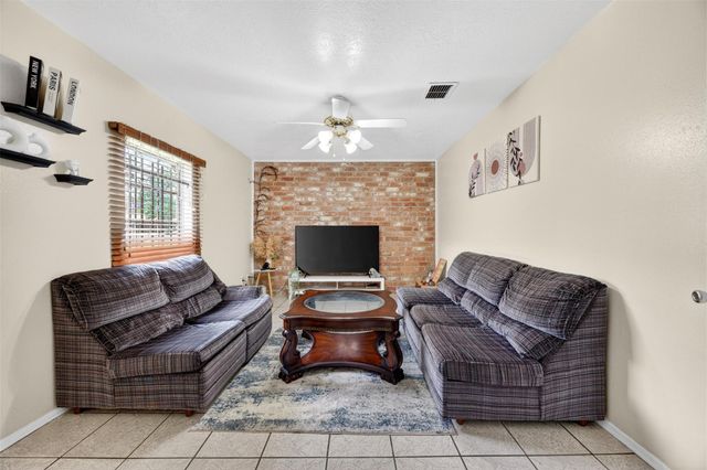 12223 Sharpview Drive, Houston, TX 77072