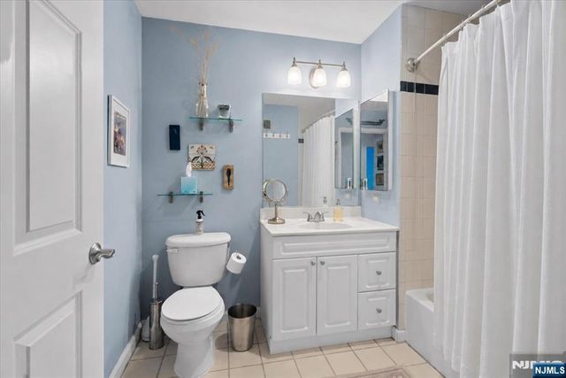 1104 City Place, Edgewater, NJ 07020