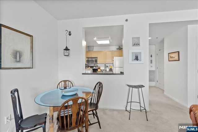 1104 City Place, Edgewater, NJ 07020