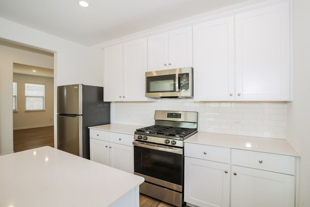 901 High Noon Drive, Fort Worth, TX 76052