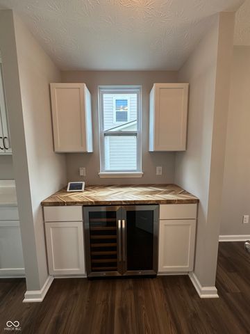 4187 Risen Star Way, Bargersville, IN 46106