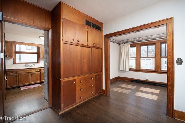 5313 Lyman Avenue, Downers Grove, IL 60515