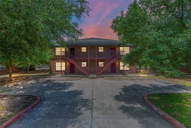 1808 Woodsman Drive, College Station, TX 77840