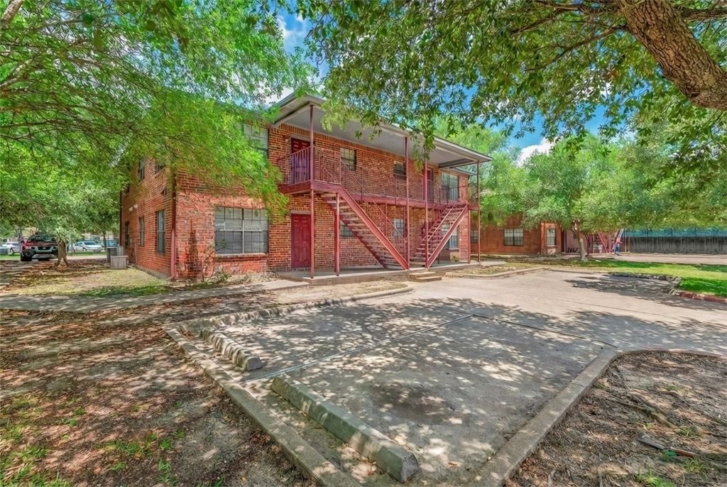 1808 Woodsman Drive, College Station, TX 77840 — photo 2