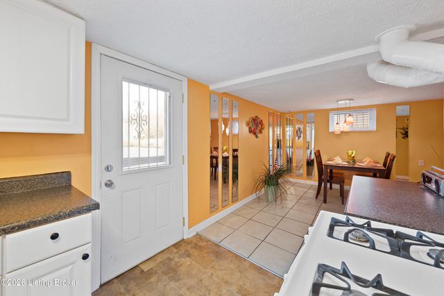 3604 Lentz Ave, Louisville, KY 40215