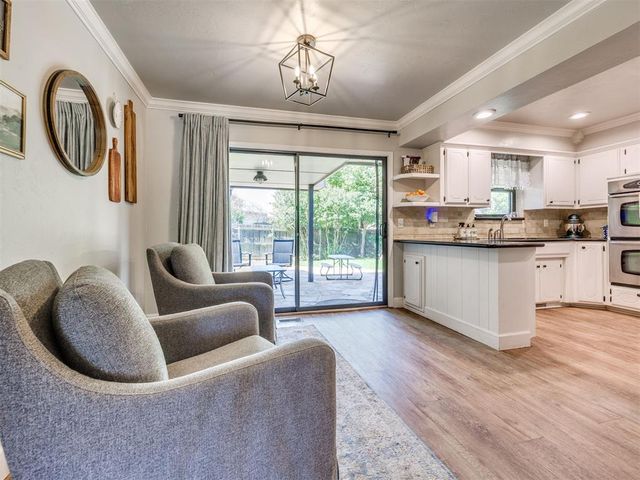 2201 Tredington Way, Edmond, OK 73034