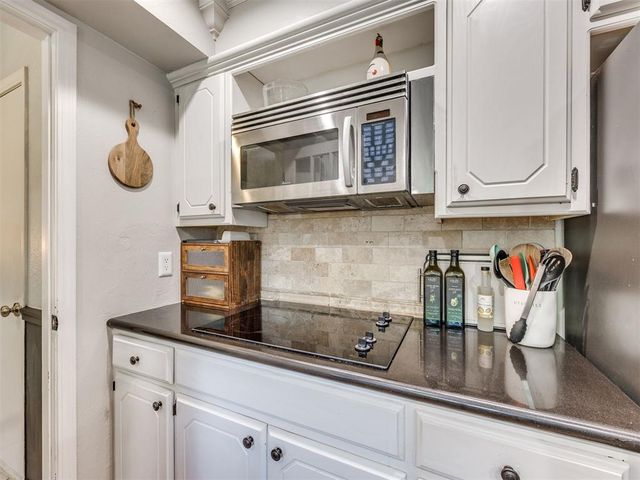 2201 Tredington Way, Edmond, OK 73034