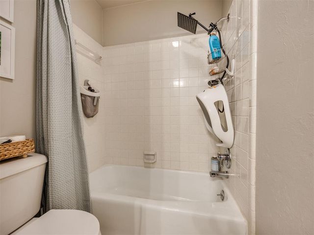 2201 Tredington Way, Edmond, OK 73034