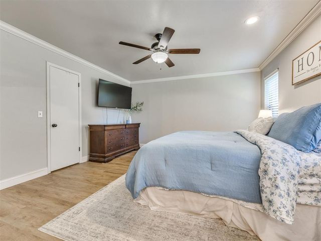 2201 Tredington Way, Edmond, OK 73034