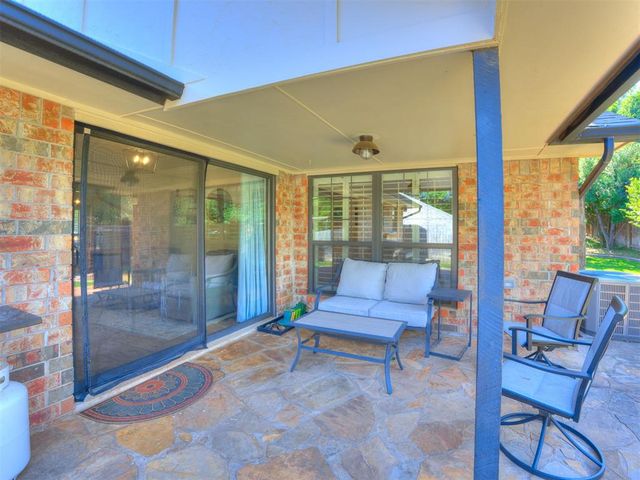 2201 Tredington Way, Edmond, OK 73034