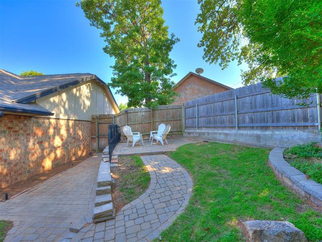 2201 Tredington Way, Edmond, OK 73034