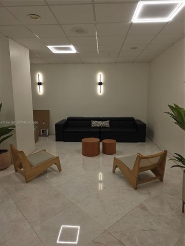 2780 NE 183rd St 1802, Aventura, FL 33160