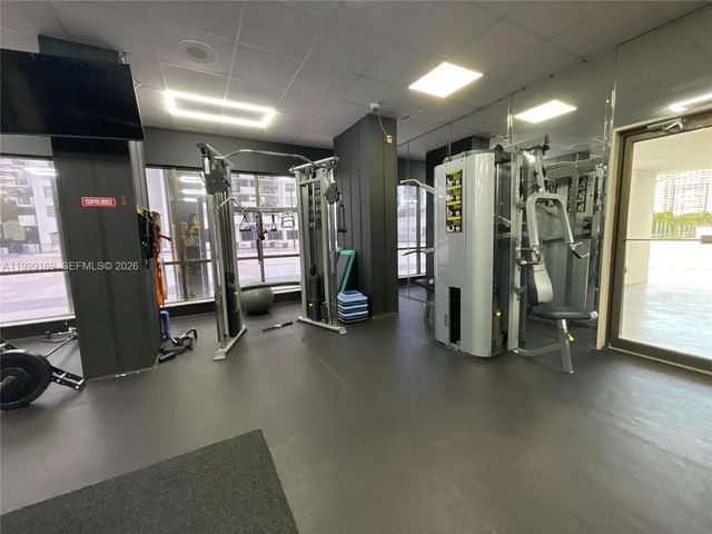 2780 NE 183rd St 1802, Aventura, FL 33160