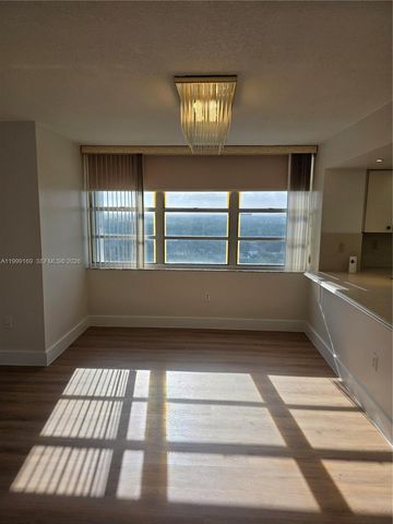 2780 NE 183rd St 1802, Aventura, FL 33160