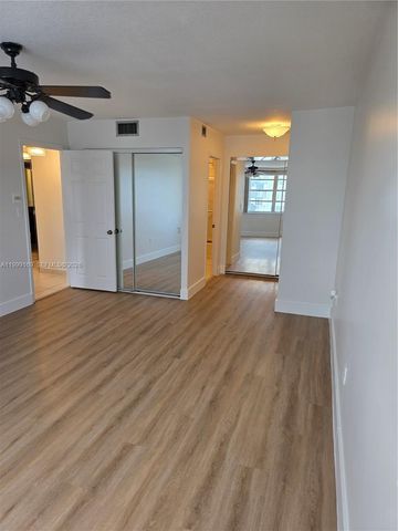 2780 NE 183rd St 1802, Aventura, FL 33160