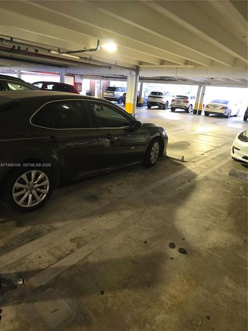 2780 NE 183rd St 1802, Aventura, FL 33160