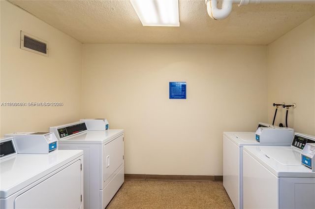 2780 NE 183rd St 1802, Aventura, FL 33160