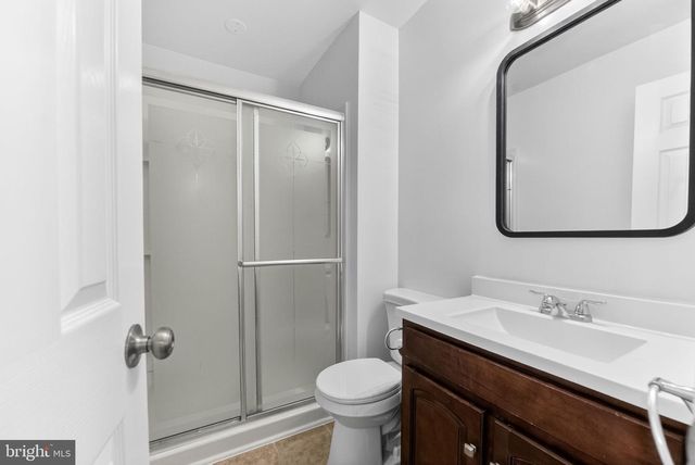 1930 CRICKLEWOOD CV, Fogelsville, PA 18051