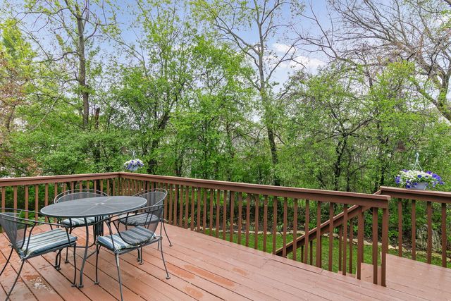 1354 Laurel Oaks Drive, Streamwood, IL 60107