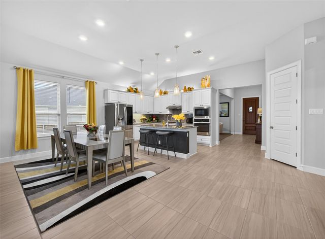 110 Duroc DR, Hutto, TX 78634