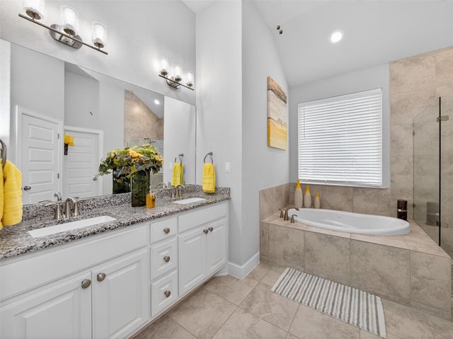 110 Duroc DR, Hutto, TX 78634