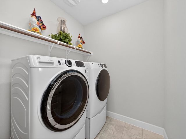 110 Duroc DR, Hutto, TX 78634