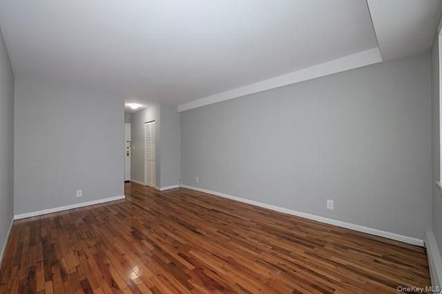 985 Oceanfront Street 9, Long Beach, NY 11561