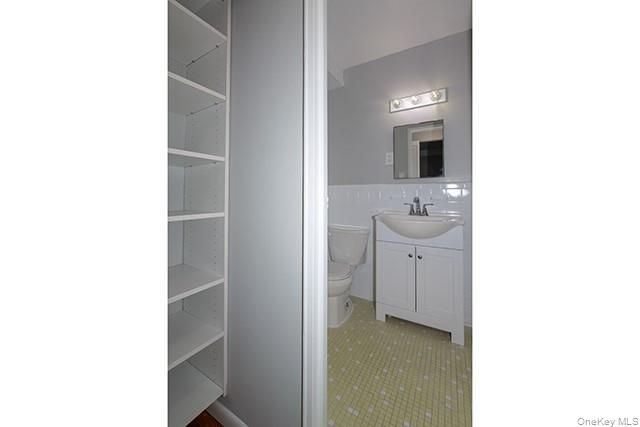 985 Oceanfront Street 9, Long Beach, NY 11561