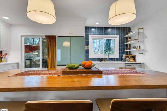 205 Bradley Boulevard, Greenville, SC 29609