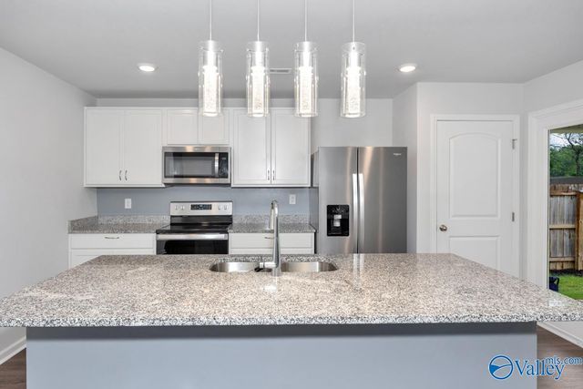 18776 Wicklow Circle, Athens, AL 35613