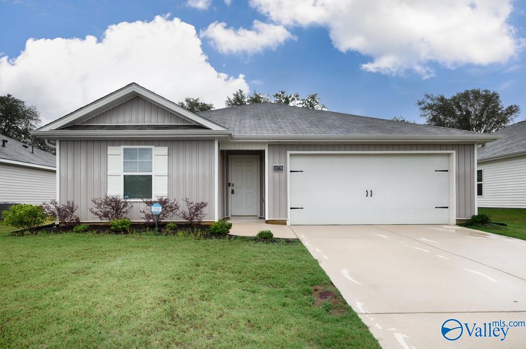 18776 Wicklow Circle, Athens, AL 35613