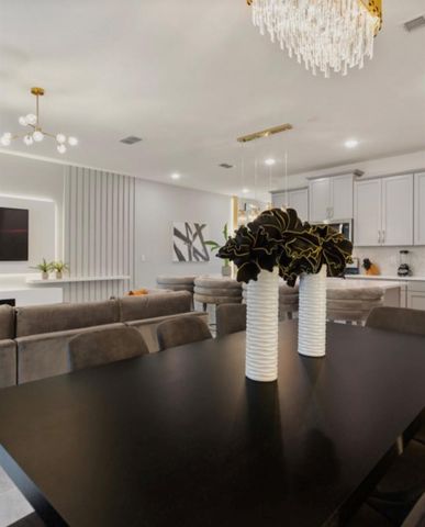 1692 TROPICAL PALMS CIRCLE, Kissimmee, FL 34747