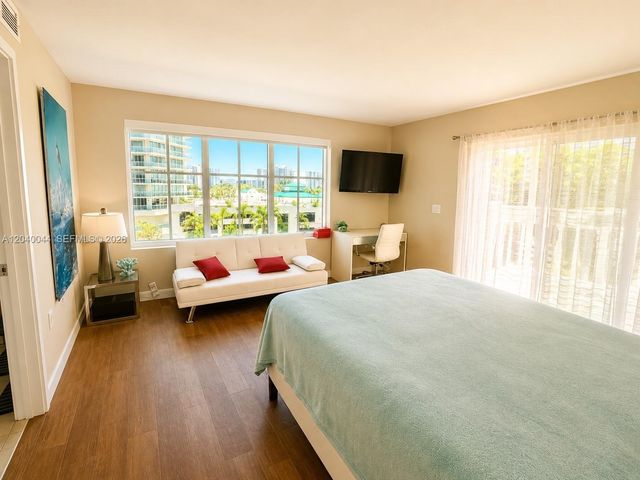 200 Sunny Isles Blvd 2-504–Lanai Residence, Sunny Isles Beach, FL 33160