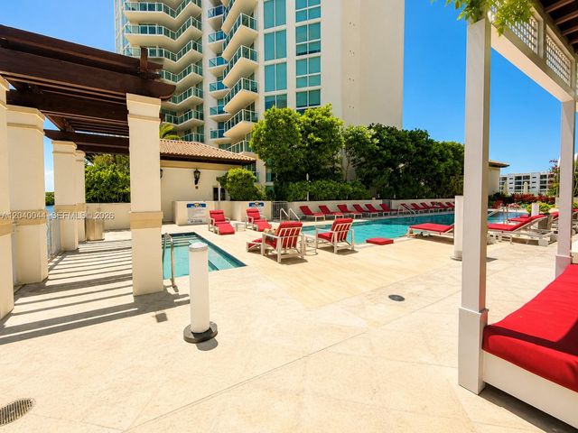 200 Sunny Isles Blvd 2-504–Lanai Residence, Sunny Isles Beach, FL 33160