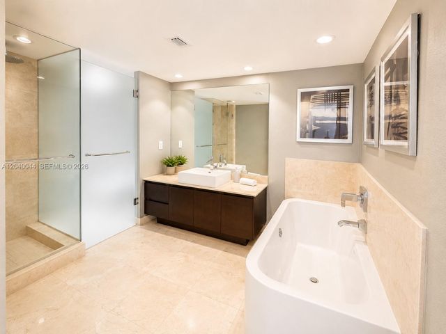 200 Sunny Isles Blvd 2-504–Lanai Residence, Sunny Isles Beach, FL 33160