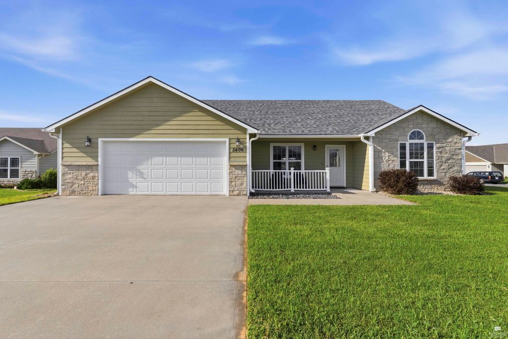 5406 Halverson Court, Manhattan, KS 66503