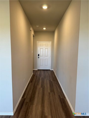 402 Stone Valley Road, Temple, TX 76502