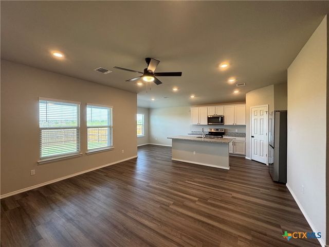 402 Stone Valley Road, Temple, TX 76502