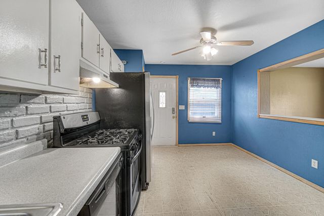 8021 Chase Place, Merrillville, IN 46410