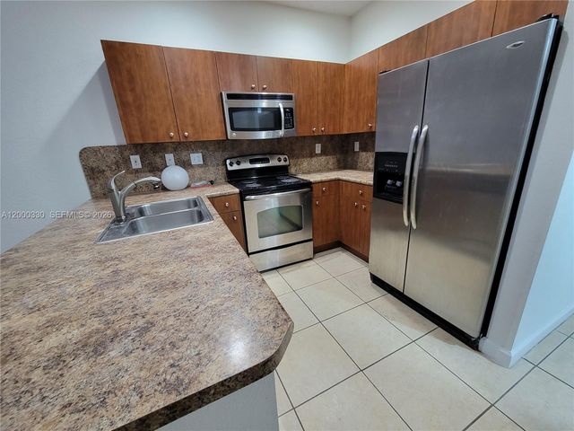 11224 SW 230th Ter, Miami, FL 33170